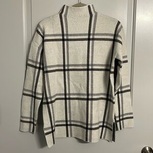 Max Studio, Black/White/Grey mock neck sweater, Women’s Size M.